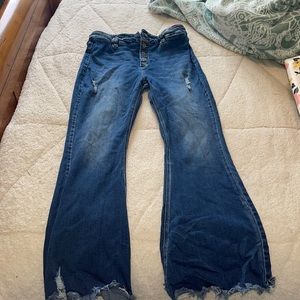 Bellbottoms kan can jeans